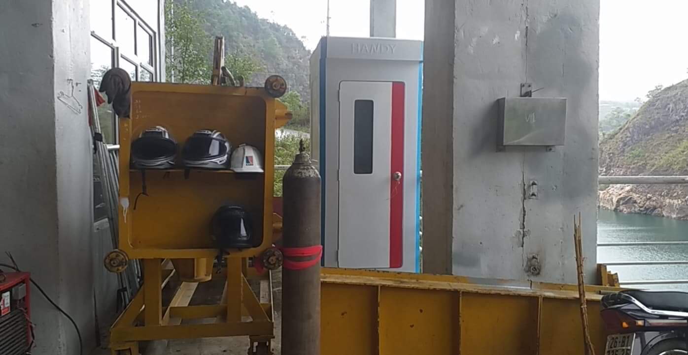 Nhà vệ sinh di động cao câp H17.2 được lắp đặt tại nhà máy thuỷ điện Sơn La
