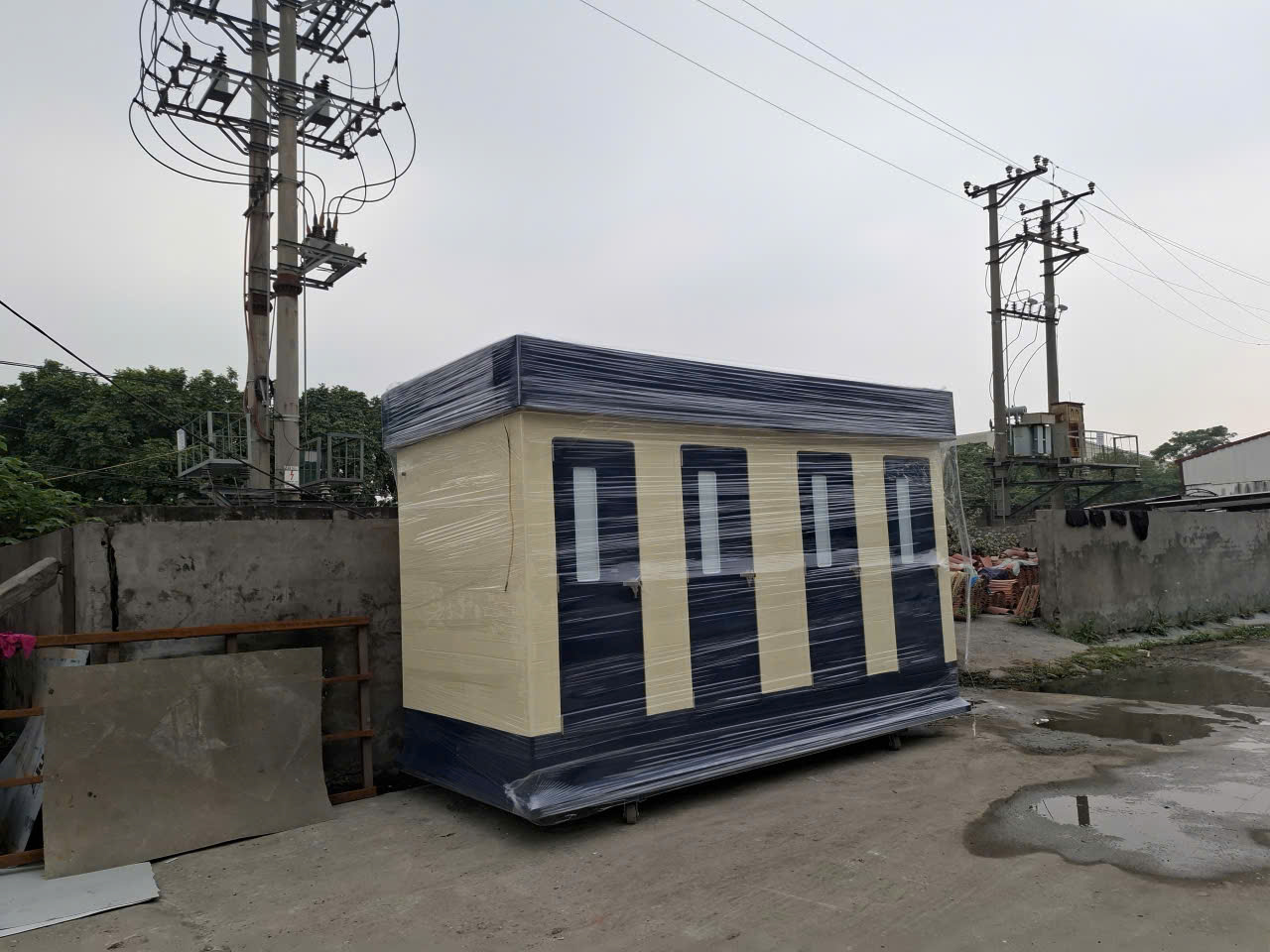 Nhà vệ sinh công công Vinacabin V18.4