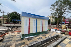 Nhà vệ sinh công cộng bằng composite Vinacabin V18.4